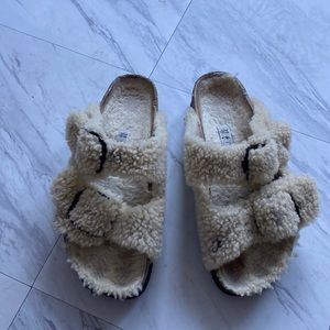 Birkenstock Papillio size 39 in Teddy Eggshell